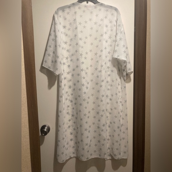 Lula Roe Cover Up with Stars - Picture 2 of 4